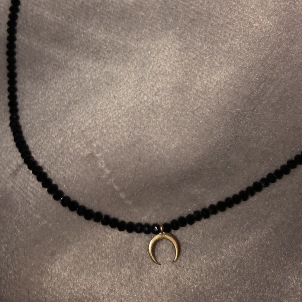 Black Chocker with gold horseshoe